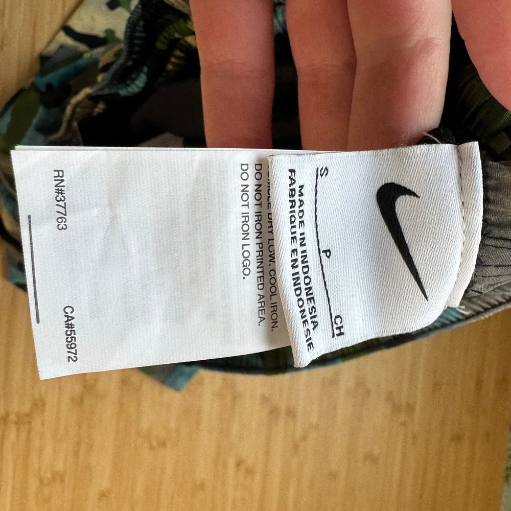 Nike Mens 5